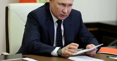 Vladimir Putin's 'time running out' as behaviour has changed, expert claims
