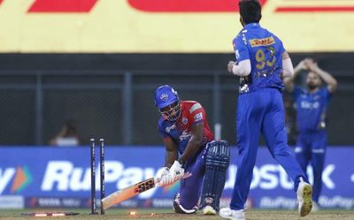 IPL 2022 | RCB seal last playoff berth after MI beat DC by five wickets