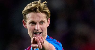 Barcelona boss Xavi makes Frenkie de Jong 'beast' admission amid Manchester United interest