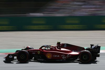 Sainz: Leclerc able to play with snappy Ferrari a lot more than me