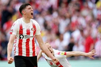 Sunderland 2-0 Wycombe: Alex Neil’s side end four-year stint in League One with Championship promotion