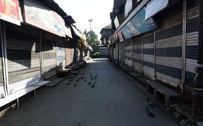 Shutdown in Srinagar old city over death anniversaries of assassinated Farooq, Lone