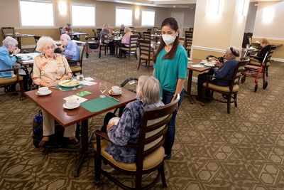 Nursing home staff lagging on boosters