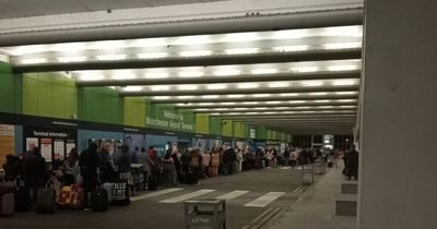 Three things Manchester Airport passengers can do to avoid queues