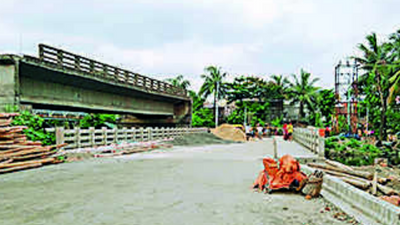 Kolkata: Kestopur canal bridge may open before Puja