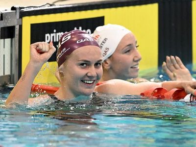 Titmus breaks 400m freestyle world record