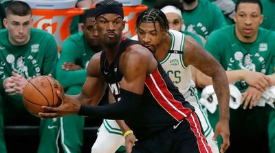 Jimmy Butler Leaves Miami’s Game 3 Win With Knee Injury