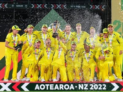 Nitschke keen on full-time women's role