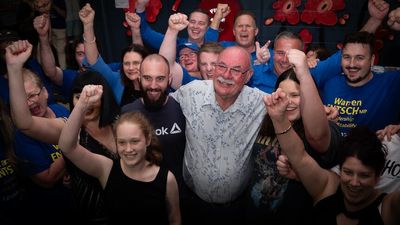 Veteran political warriors Warren Entsch, Bob Katter retain their seats in Far North Queensland