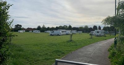 Group of travellers pitch up at park near major Nottinghamshire road