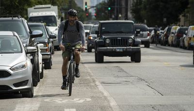 What cyclists love — and hate — about biking in Chicago