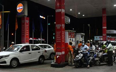 Many States reluctant to cut fuel tax
