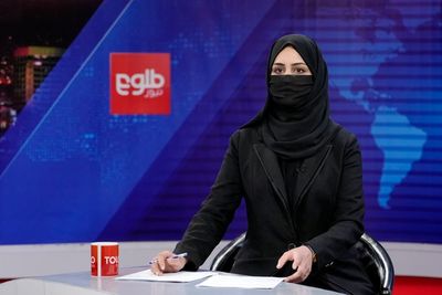 Taliban enforces face-covering order for female TV news anchors