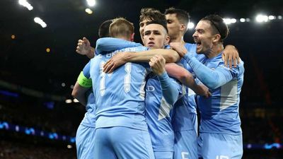 Man City Retains Premier League Title With Win on Final Day