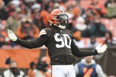 Jadeveon Clowney returns to the Browns