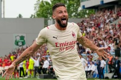 Olivier Giroud leads AC Milan to first Serie A title in 11 years to deny rivals Inter