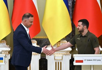 Polish leader lends support in Ukraine as Zelensky looks to Davos