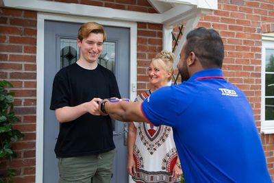 Teenager gifted first £700 Tesco Jubilee Card to celebrate ‘royally good’ people