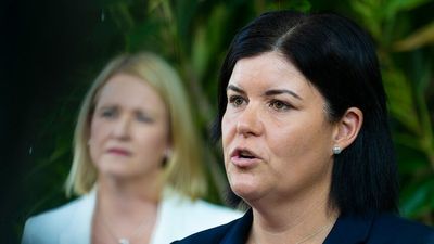 Northern Territory Chief Minister Natasha Fyles announces first cabinet, Eva Lawler named new Treasurer