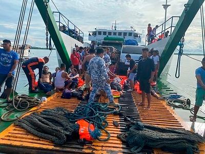 7 dead, 120 others rescued in Philippine ferry fire