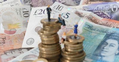 Pay gap between top executives and employees to widen again