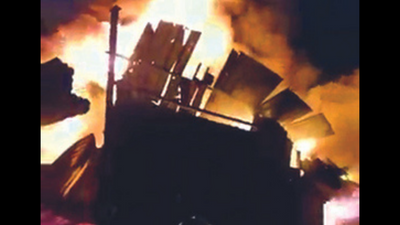 Nashik: 3 godowns catch fire in Wadalagaon