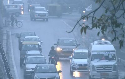 Delhi: Thunderstorm, rain bring down the mercury around 11°C