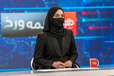 Afghan TV anchors forced to wear face-covering after Taliban order