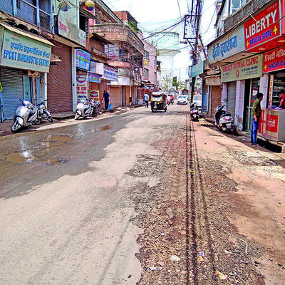 Despite BMC notices, road repair work fails to kick off