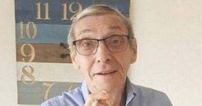 Brit who posted himself home from Australia looking to thank two men who nailed box shut