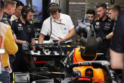 What is behind Verstappen's recurrent DRS problems