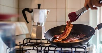 Queen's former chef shares temperature trick that is key to perfectly fried bacon