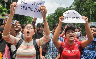 Students in West Bengal demand online exams, evaluation