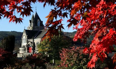 Church of Scotland general assembly votes to allow same-sex marriages