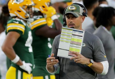 Packers veterans on roster bubble at each position group following 2022 draft