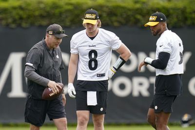 Steelers QB Kenny Pickett needs a gradual transition into the starting lineup