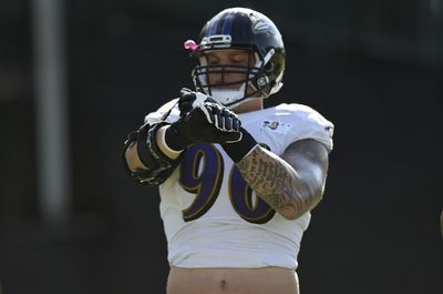 Ravens officially announce signing of DL Brent Urban