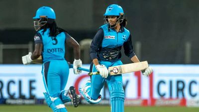 Women's T20 Challenge: Supernovas post 163 all out against Trailblazers