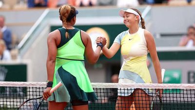 French Open: Anisimova strikes; Krejcikova crashes
