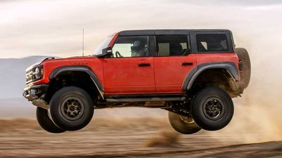 Ford Bronco Raptor Gets 15-MPG Combined Fuel Economy Rating