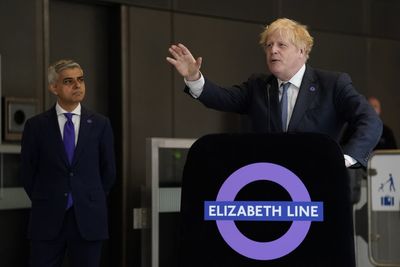 Whole country will reap rewards as Elizabeth line opens, says PM