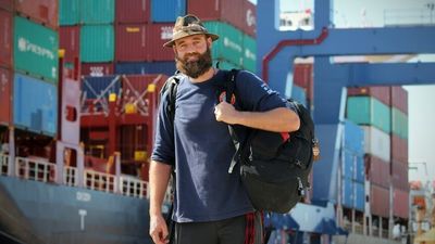 Thor Pedersen departs Australia for New Zealand on final leg of round-the-world trip without flying
