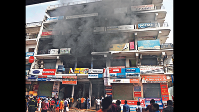 Fire in Noida's Nithari complex guts goods worth lakhs