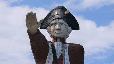 Statue of Captain James Cook removed from Sheridan Street, Cairns by new owner