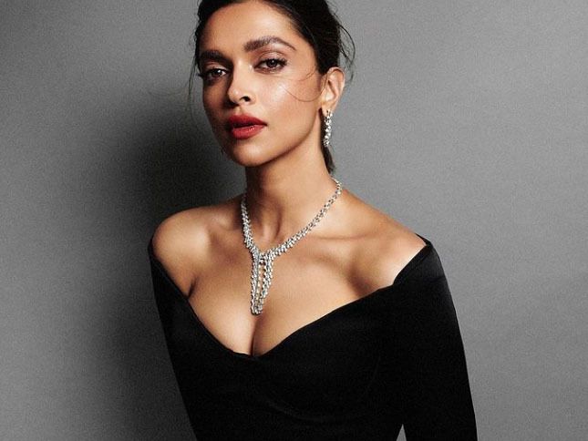 Cannes 2022: Deepika Padukone DAZZLES in Feather-Like Black Gown