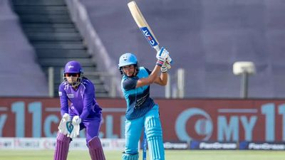 Women's T20 Challenge: Harmanpreet hits blazing fifty to power Supernovas to 150/5 against Velocity