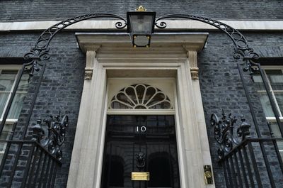 No 10 insiders describe PM condoning parties by ‘grabbing a glass for himself’