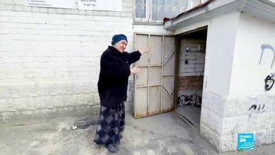 Ukraine's Jewish community opens its doors to those displaced by war