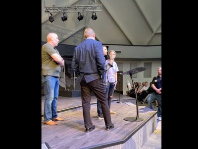 ‘I was just 16’: Accuser cries out in Indiana church as pastor applauded for ‘adultery’ confession