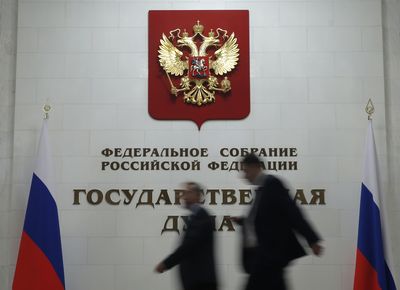 Russia moves to bar foreigners from using its surrogate mothers
